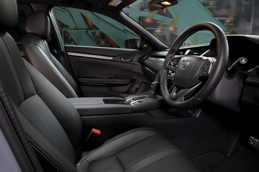 Интерьер Honda Civic RS Hatchback 2017 года  (AU) (фото 17 из 47)